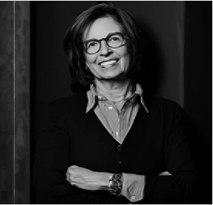 Licht trifft Lichtgefühl Mit gestalterischem Feingefühl und architektonischer Erfahrung entwickelt Loredana Ambra seit über 20 Jahren durchdachte Lichtkonzepte für Wohnräume.